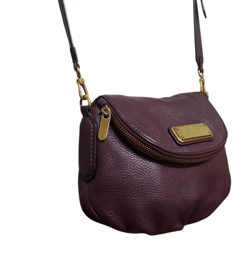 Elegant Burgundy Leather Crossbody Bag - Picture 2 of 12